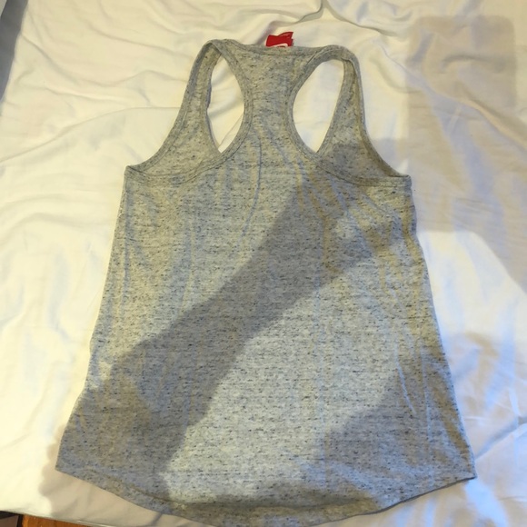 Unworn Nike Athletic top - Picture 2 of 2